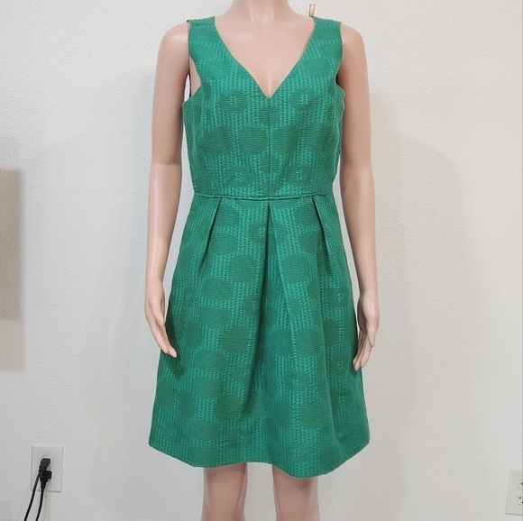 J. Crew V neck Green Textured Jacquard Dress Size 8